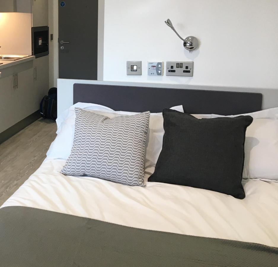 Modern Studios, Newcastle Under Lyme - Sk Luaran gambar